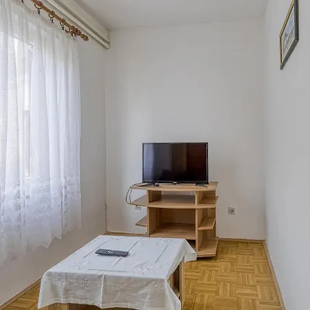 Apartman Mirela *