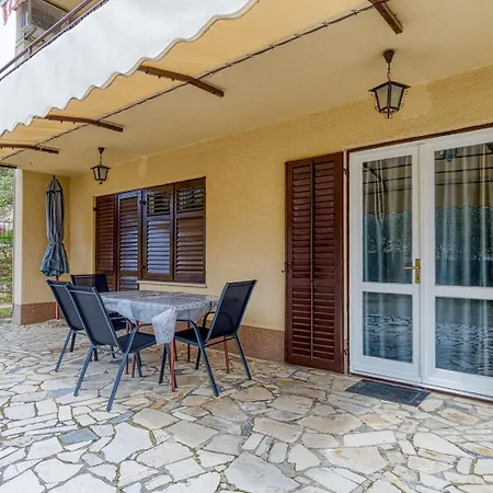 Apartman Mirela *