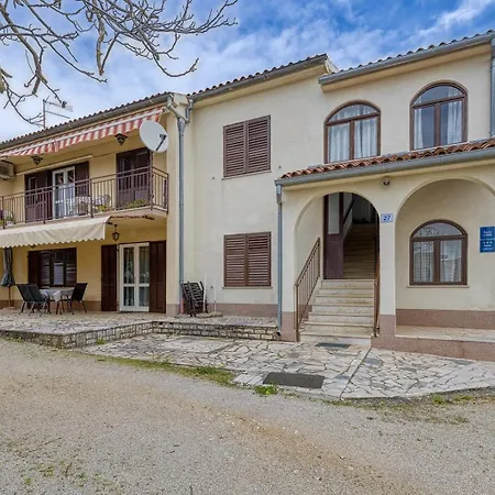 Apartman Mirela Apartment Tar-Vabriga
